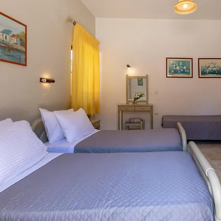 Hermes Apartments & Studios